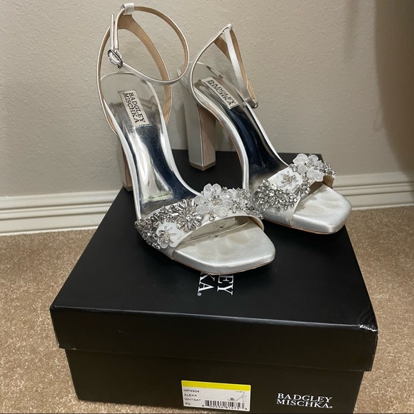 Badgley Mischka Alexa Heel - Picture 8 of 9